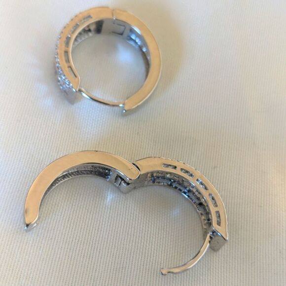 CZ BAGUETTE  Huggie Clip Earrings - Picture 10 of 10